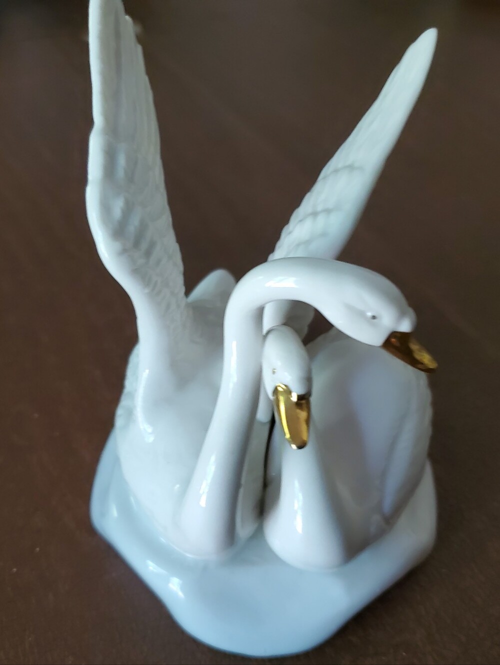 Bone China Swan Figurines with Gold Accents - Elegant Home Accent